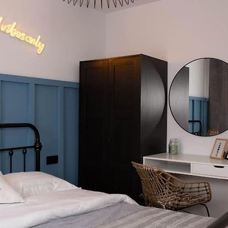 Blue Moon. Cozy Apartment Near Iulius Mall Cluj-Napoca Exterior photo